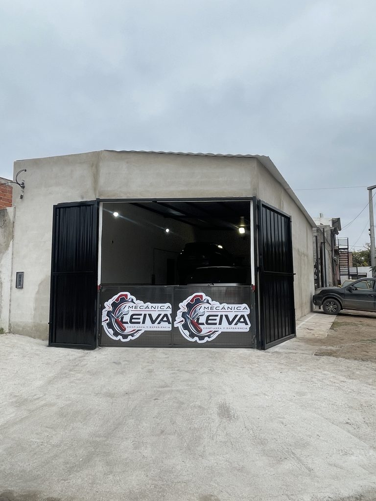 Fachada del taller Mecánica Leiva en Córdoba